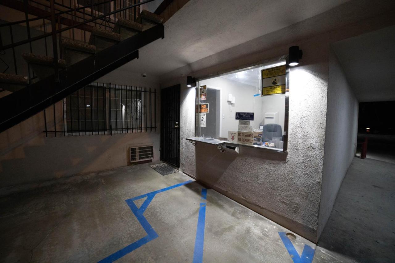 Artesia Motor Inn Bellflower Εξωτερικό φωτογραφία